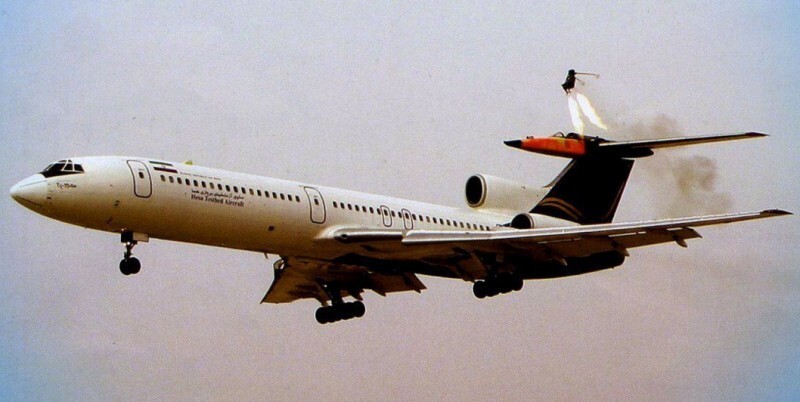 Зачем иранцы поставили на килевой обтекатель Ту-154М нос от американского истребителя?