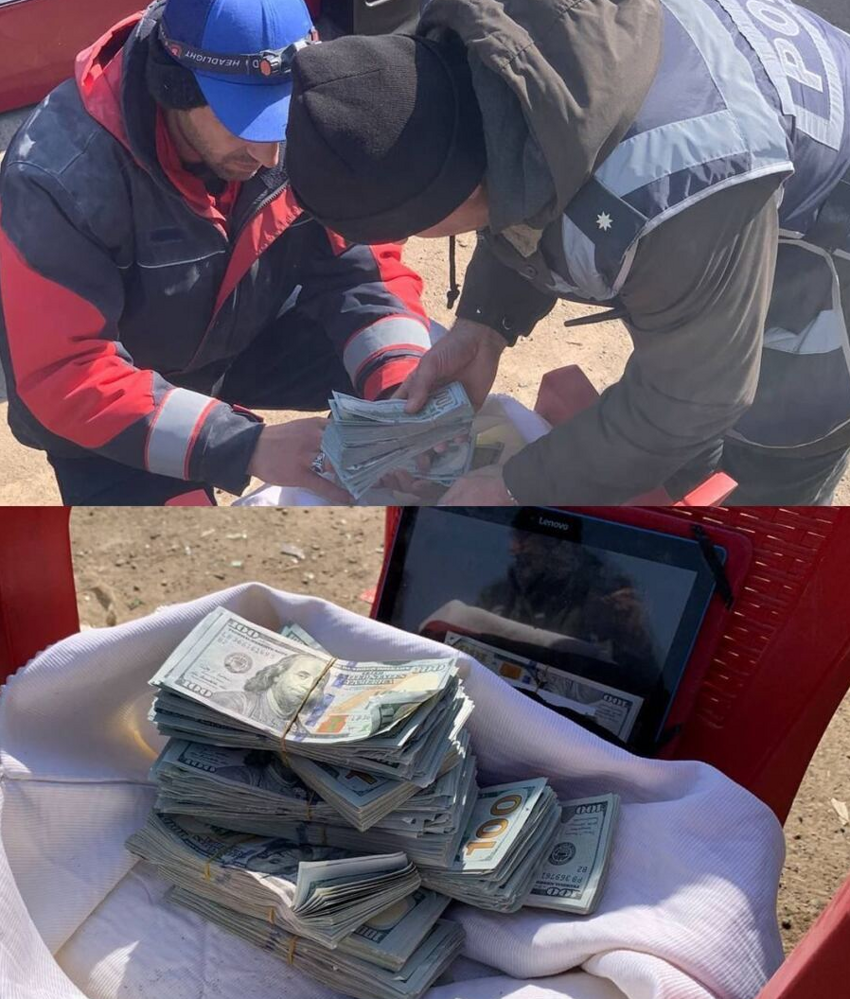 Российские спасатели в Турции нашли под завалами кастрюлю с $150 тыс. и отдали деньги полиции