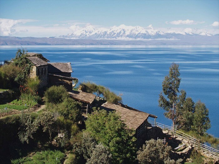 14. В Перу есть озеро с плавучими островами