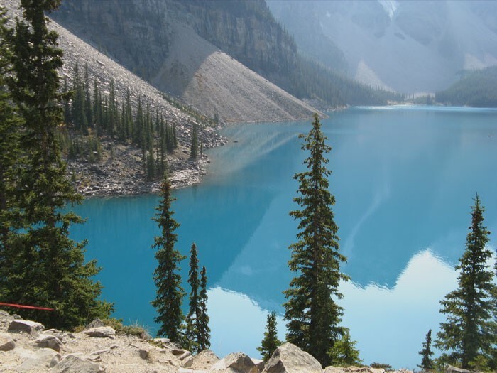 2. В Канаде самая большая концентрация озер: более 879 000