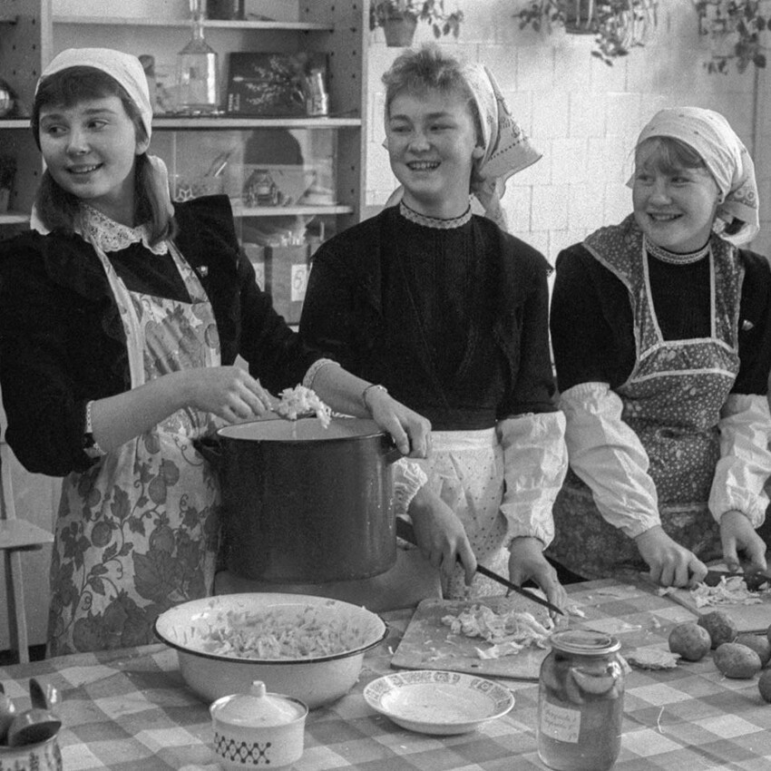 Интересные фотографии времен СССР от Юганск за 18 февраля 2023