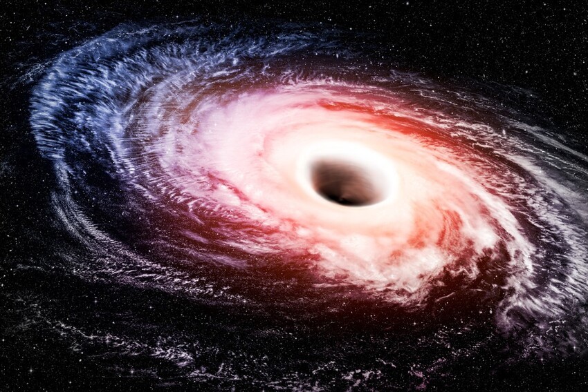 Черная дыра в центре