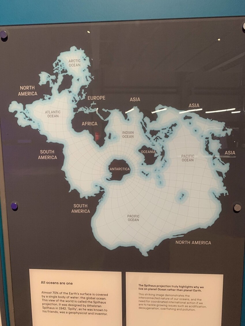 16. А вот так выглядит карта мирового океана и только мирового океана