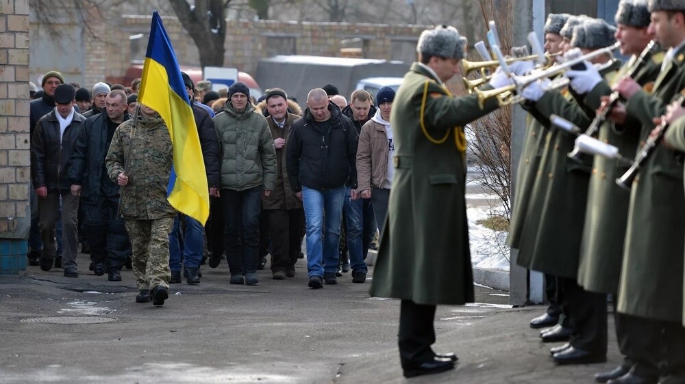 Европейские СМИ сообщают о геноциде нацменьшинств на Украине из-за повальной мобилизации