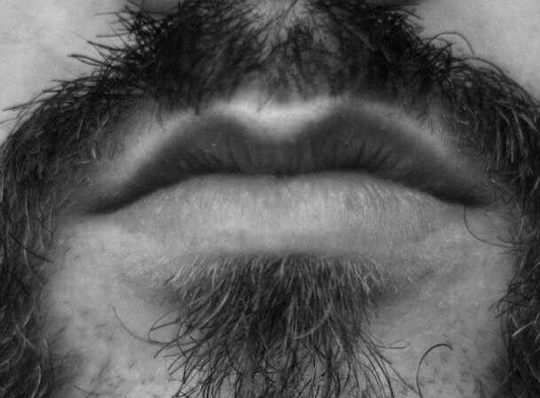 3. Погонофобия — боязнь бороды