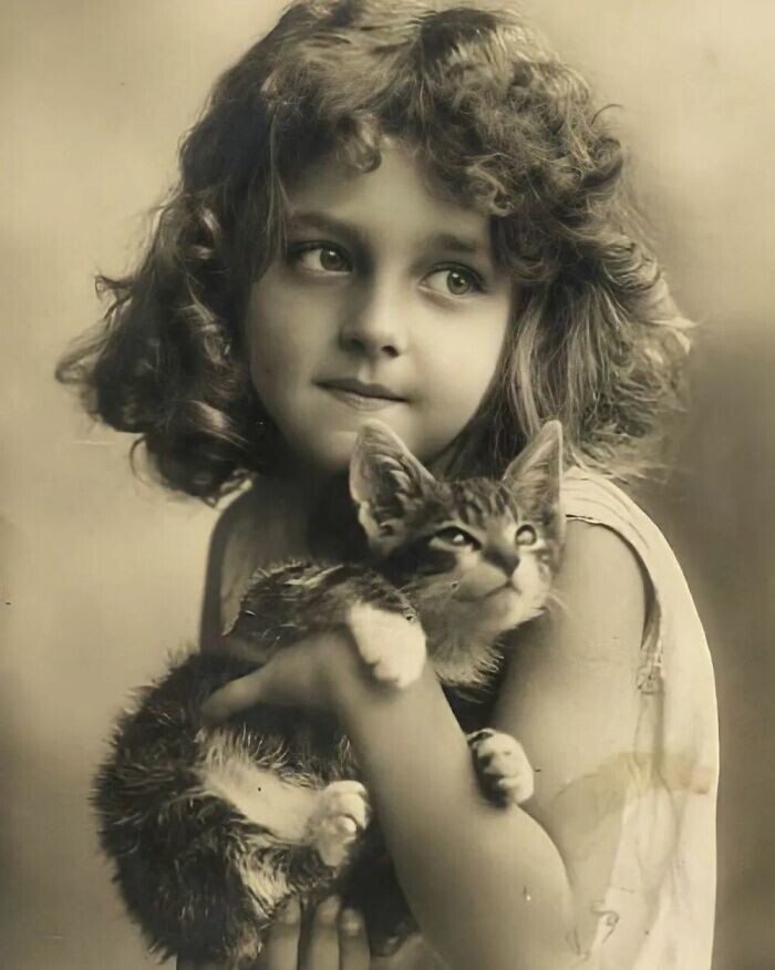 Немецкая актриса Грета Рейнвальд на открытке, 1910 год