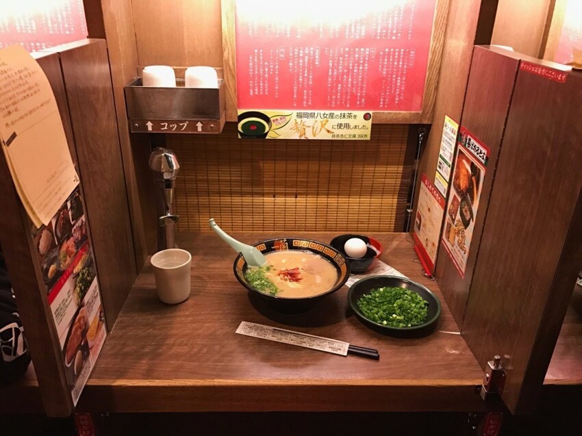 Японские кафе для одиночек