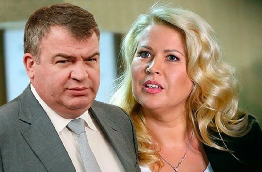 У чиновницы Евгении Васильевой изъяли 5 чемоданов драгоценностей. Как сейчас живет "опальная" госслужащая?