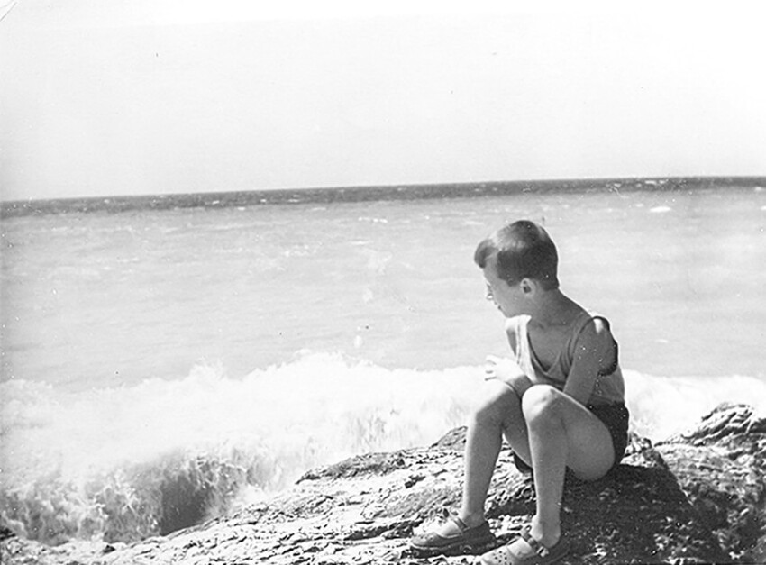 Море штормит, купаться нельзя...1958, Крым
