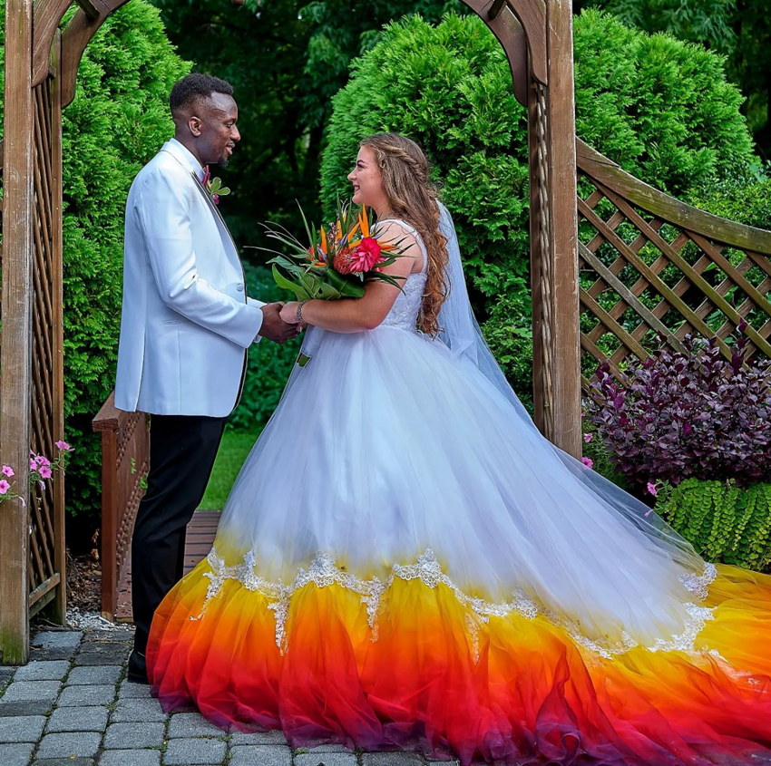 17 необычных свадебных платьев