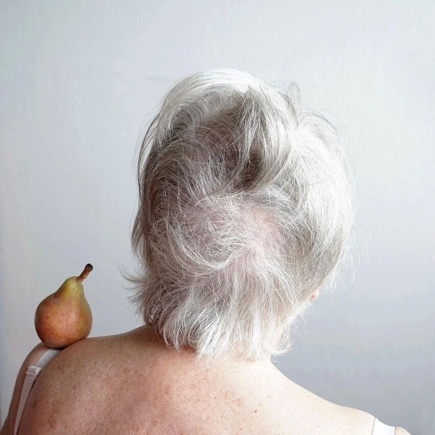 В серии "Бьянка" участвовали только пожилые женщины. Они демонстрируют следы прожитой жизни на теле, чем гордятся