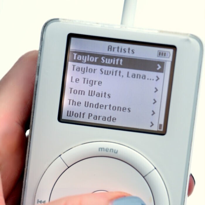 30. "Мой iPod первого поколения 2001 года, всё еще отлично работает"