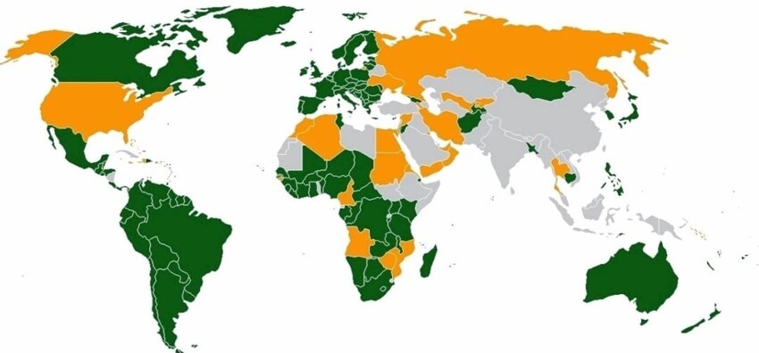 Теперь Террану запрещен въезд в зеленые страны. Это 122 страны, которые ратифицировали Римский статус. 