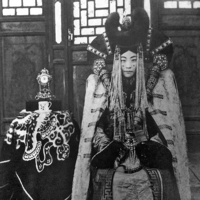 5. Королева Генепил (1905-1938), последняя королева Монголии