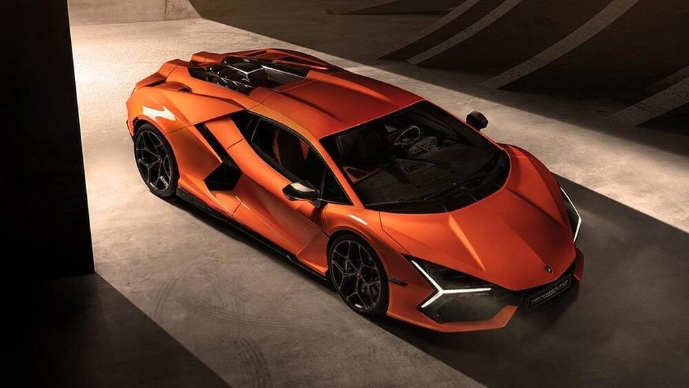 Lamborghini представила гиперкар Revuelto с мощностью 1015 л.с.