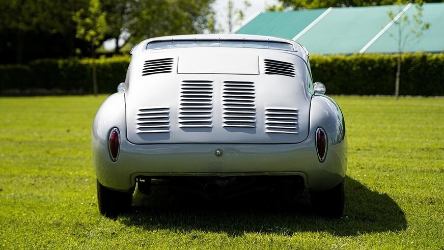 Уникальный Porsche 356 Abarth 1953 года выставили на торги