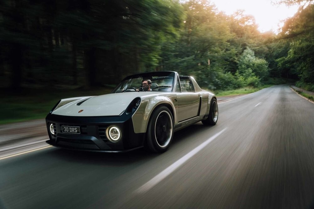 Красивый и дорогой рестмод старой Porsche 914