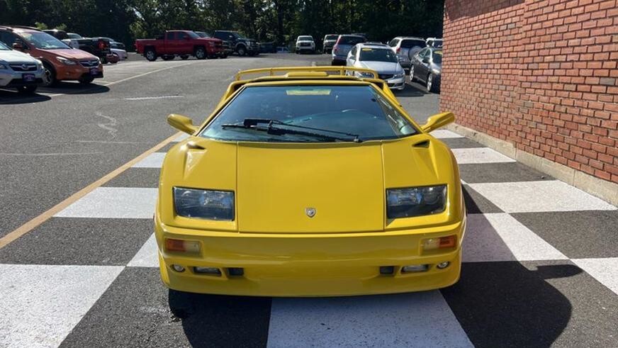 Старый Pontiac Fiero превратили в копию Lamborghini Diablo и выставили на продажу за 30 000 $