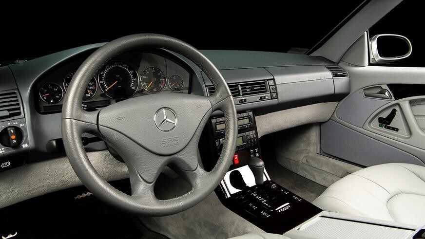 Mercedes из 1990-х оценили дороже нового E-класса