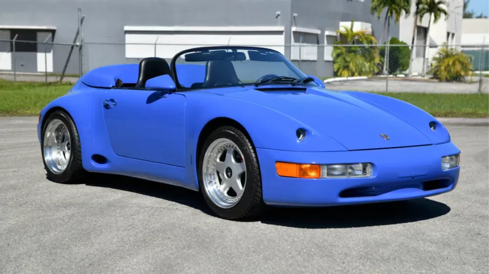 Один из 15 выпущенных Porsche 911 Strosek 1994 выставят на аукцион
