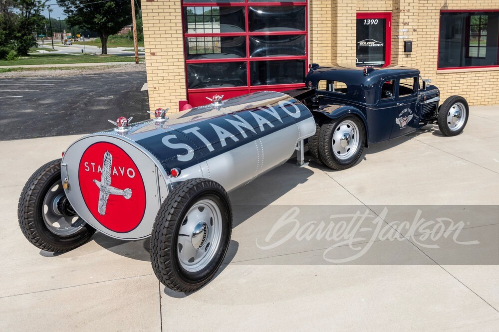 Кастом Willys 1932 года с деталями от военных самолётов выставят на торги