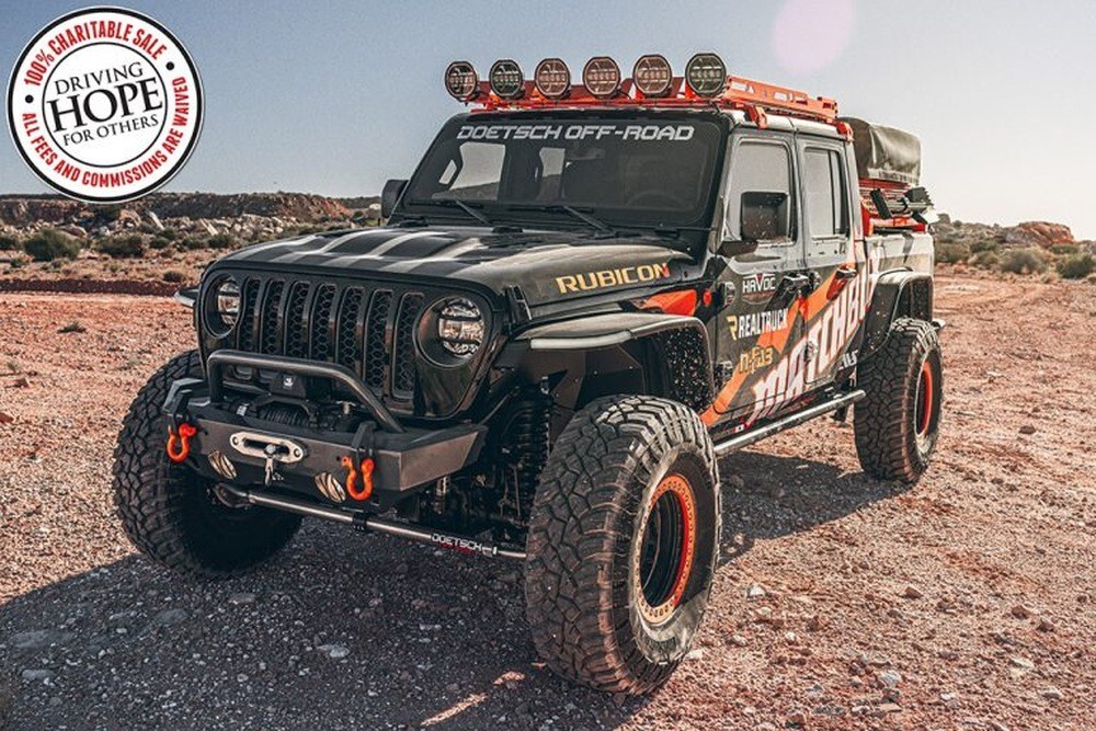 Jeep Gladiator скопированный с игрушки продали на благотворительность