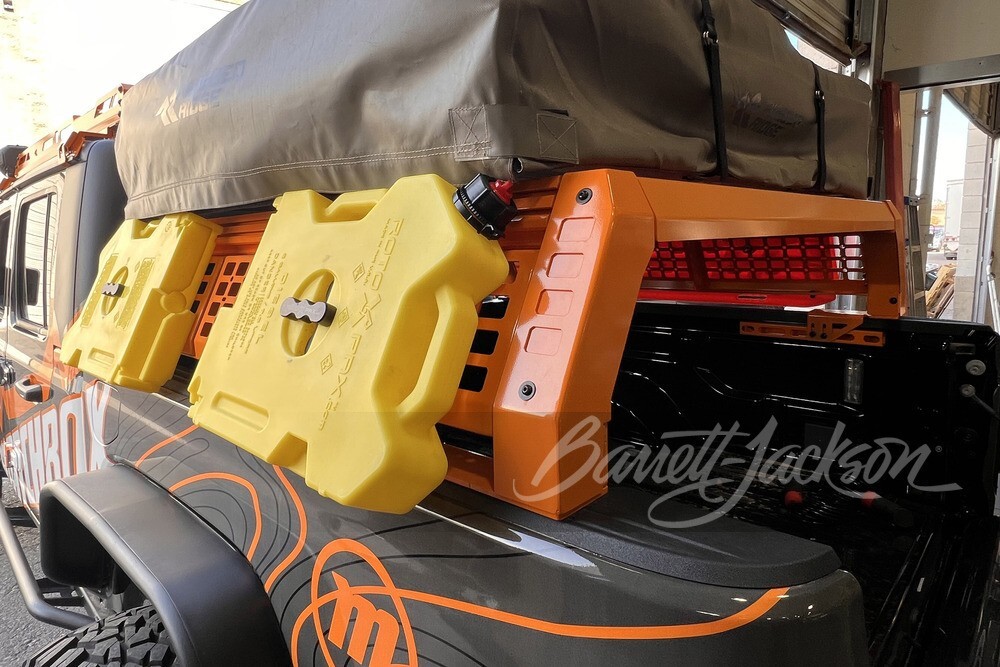 Jeep Gladiator скопированный с игрушки продали на благотворительность