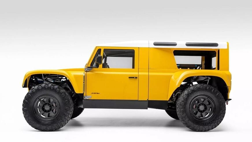 Тюнеры создали "гипертрак" с внешностью Land Rover Defender