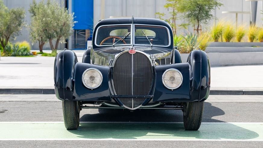 С молотка уйдёт детальная копия бесследно исчезнувшей модели Bugatti Type 57 SC Atlantic