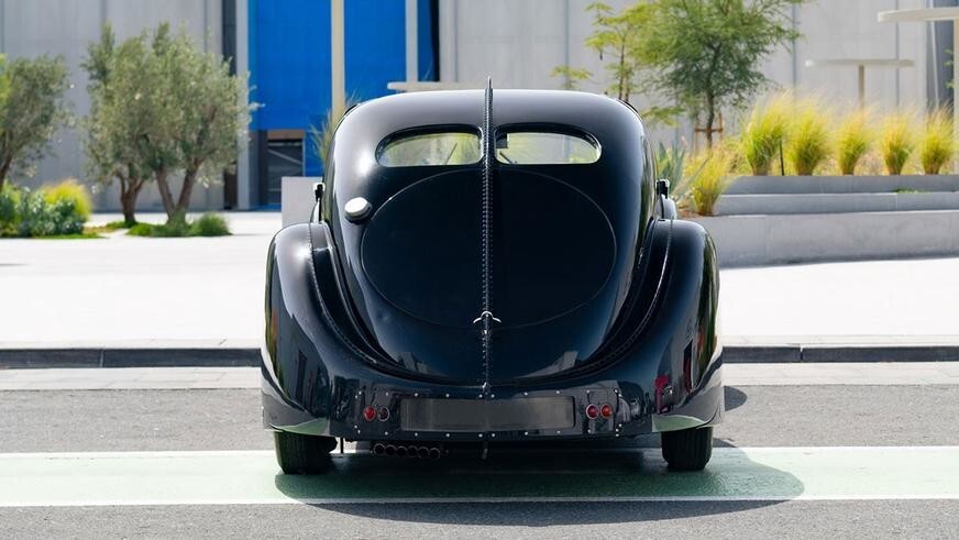 С молотка уйдёт детальная копия бесследно исчезнувшей модели Bugatti Type 57 SC Atlantic