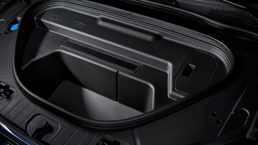 Audi представила электрический кроссовер Q6 e-tron