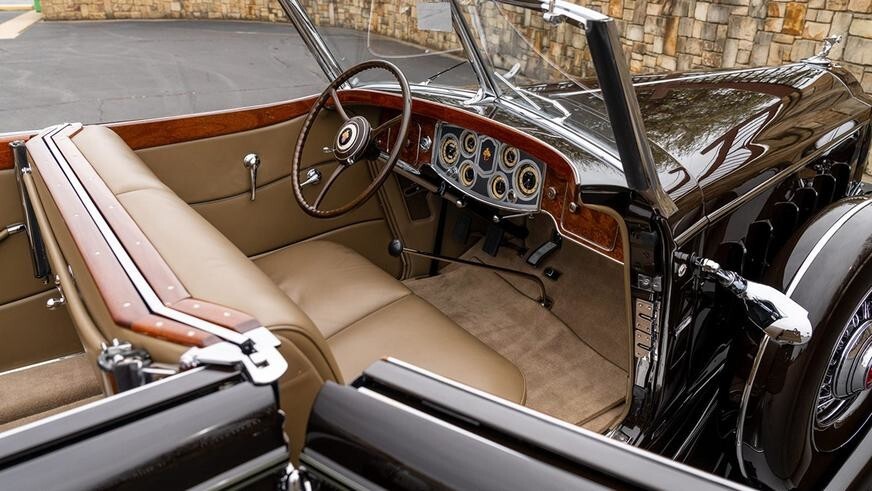 Раритетный довоенный Packard V12 выставили на торги