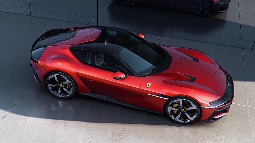 Ferrari представила новый суперкар с атмосферным V12 мощностью 830 л.с.