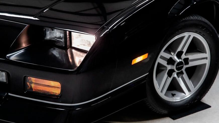 Капсулу времени в виде нового Chevrolet Camaro 1985 года выставили на продажу