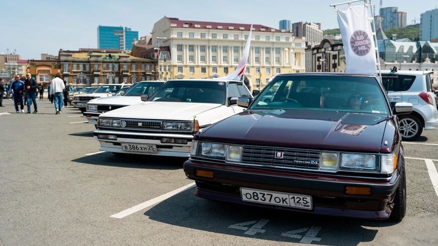 Во Владивостоке прошел слёт любителей классических праворульных автомобилей выпущенных до 1989 года