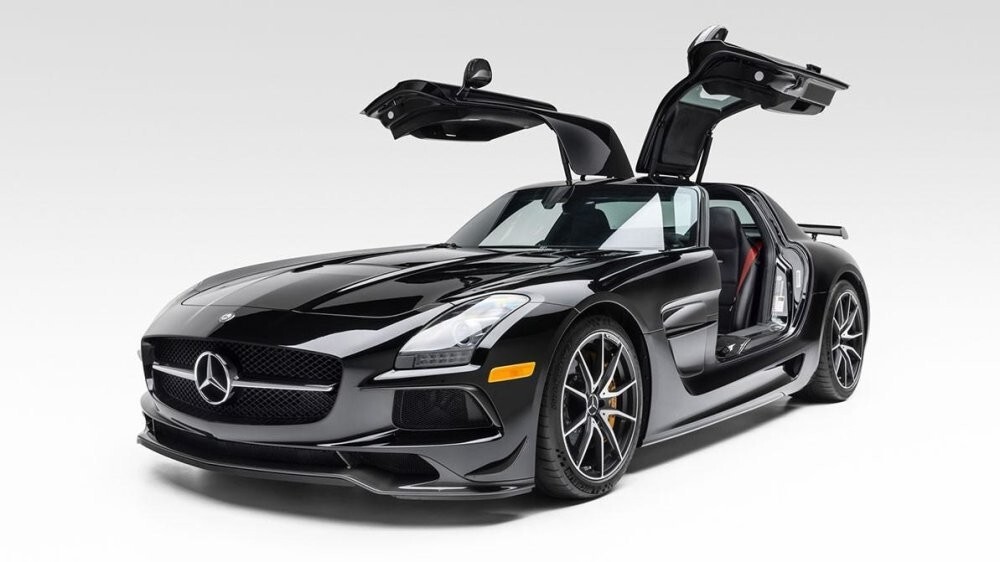 Ставки за AMG SLS Black Series подошли к миллиону долларов, но владелец передумал продавать автомобиль