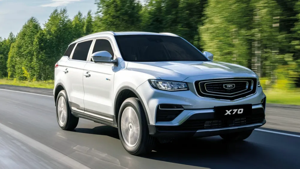 Geely Atlas Pro подешевел после переименования в Belgee X70