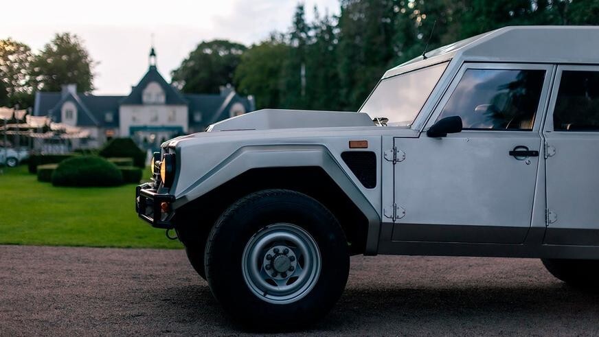 Уникальный внедорожник Lamborghini LM002 выставят на аукцион