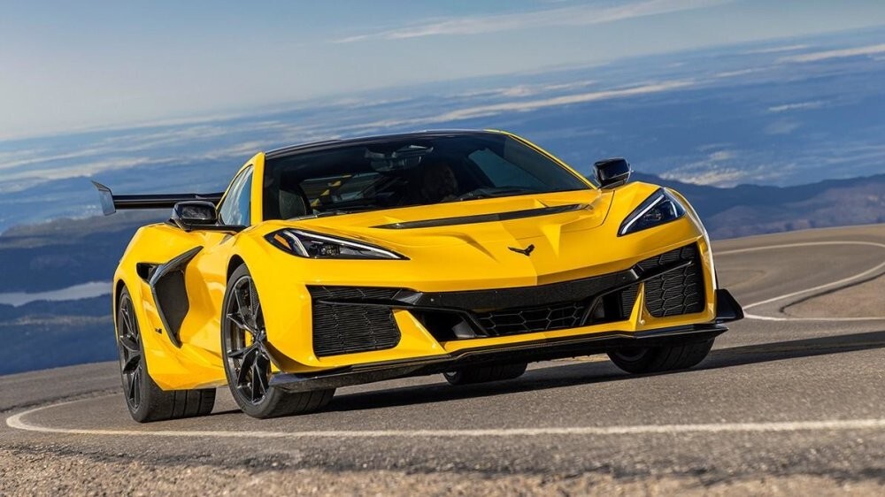 Новый Corvette ZR1 получил двигатель мощностью 1064 л.с.