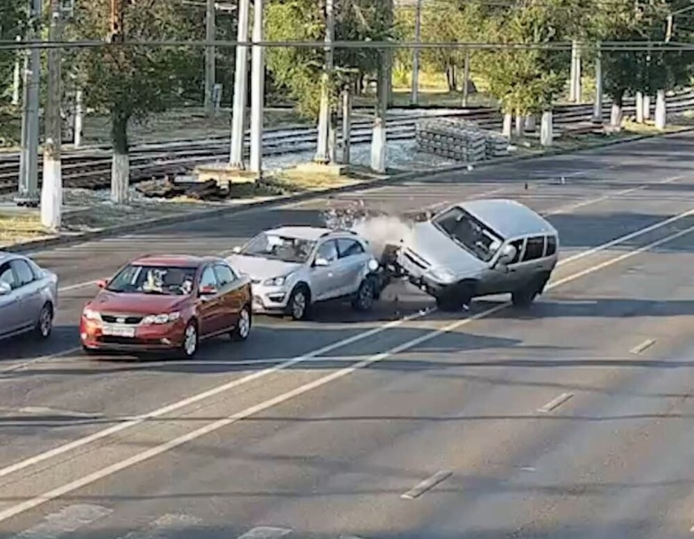 Пытался свалить вину на яркое солнце