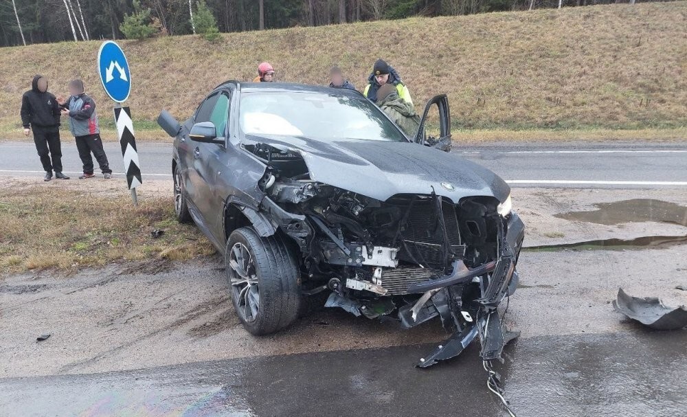 19-летняя гонщица на BMW устроила массовое ДТП