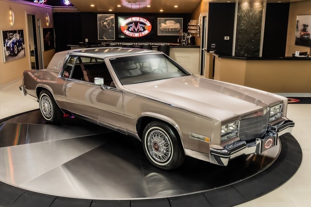 Американскую классику Cadillac Eldorado 1984 года в состоянии "капсулы времени" выставили на продажу