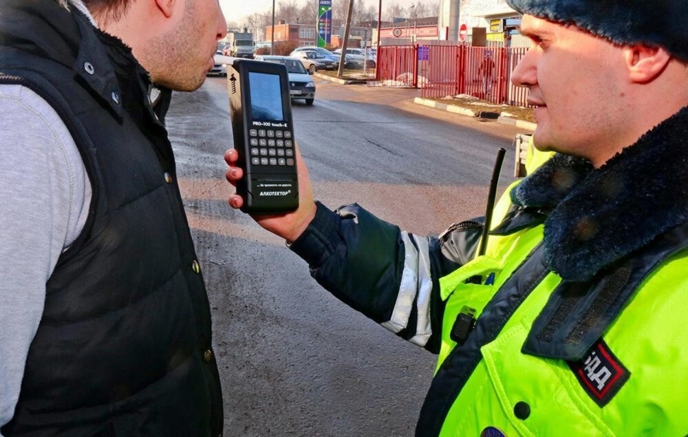 По новому закону скрывшихся с места ДТП и пьяных водителей обяжут сдавать ДНК