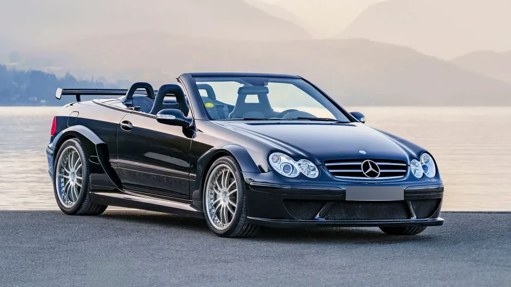 Редчайший кабриолет Mercedes-Benz CLK DTM пустят с молотка