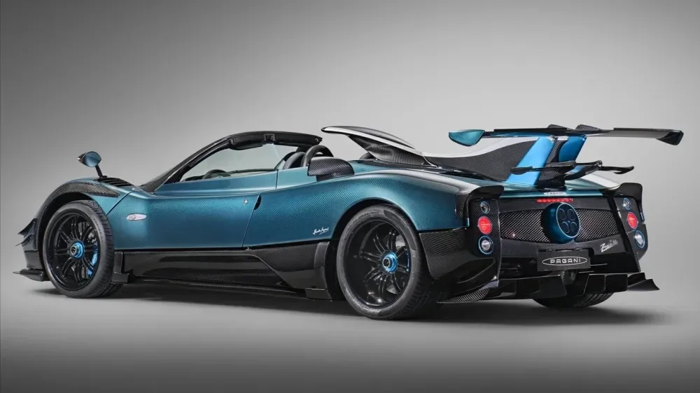 Представлен уникальный суперкар Pagani Zonda Unico с двумя антикрыльями