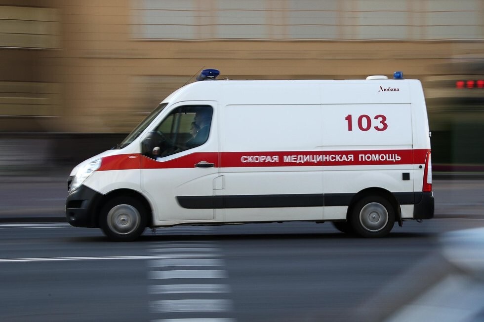 Лишение прав до 2 лет за создание помех движению автомобилей скорой помощи