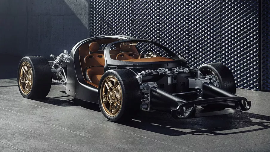 Первый суперкар De Tomaso P72 показали через 6 лет после премьеры