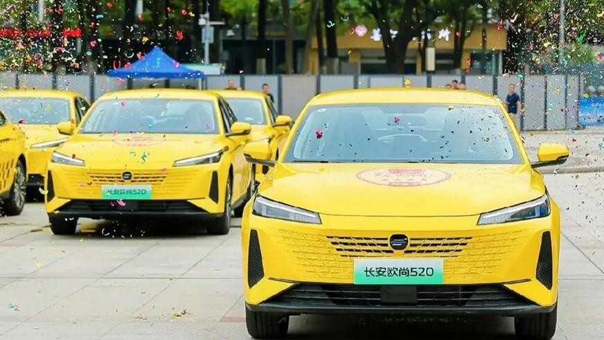 Китайская альтернатива быстрой зарядки электромобилей - на всю процедуру уходит примерно 1,5 минуты