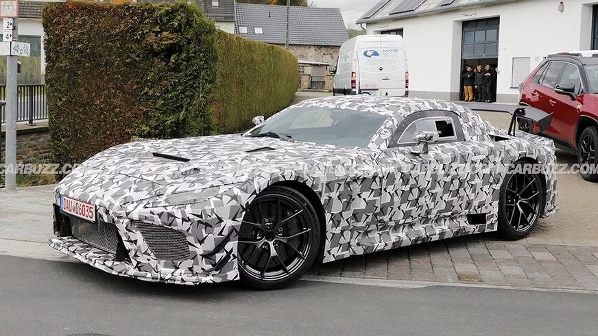 Lexus неожиданно показал сразу два суперкара