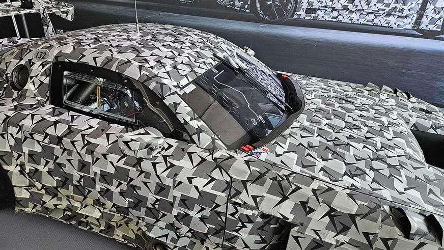  Lexus неожиданно показал сразу два суперкара
